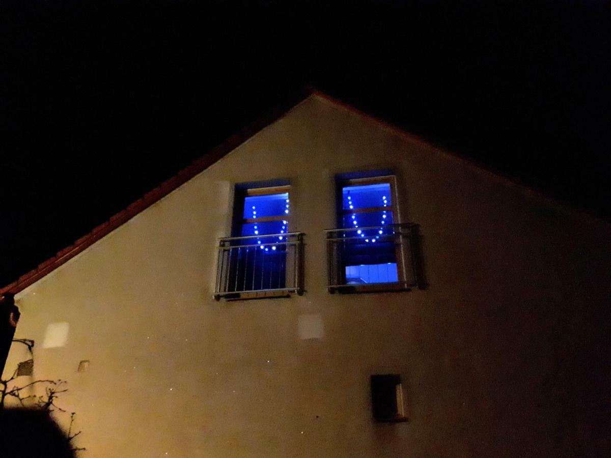 Podkroví s koupelnou Svinarov Exterior foto